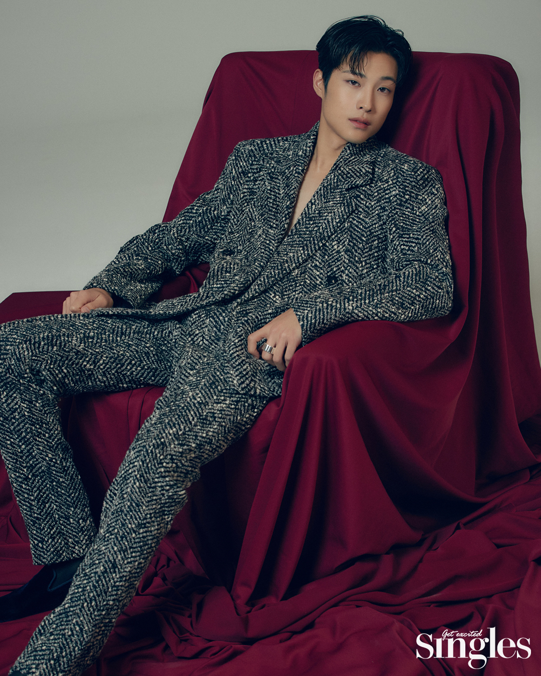 Golden Days, 드라마, 금수저, 육성재, 연우, 이종원, 정채연, 싱글즈, Single Plus